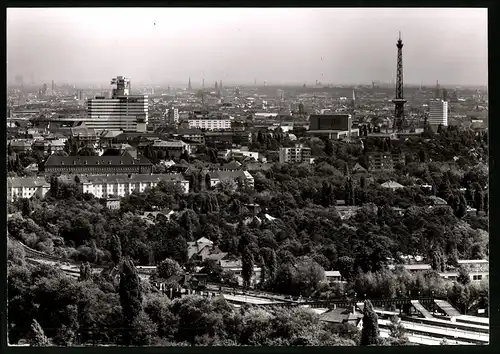 Fotografie Rolf Koehler, Berlin, Ansicht Berlin-Westend, Panorama mit S-Bahnhof Olympiastadion vom Glockenturm gesehen
