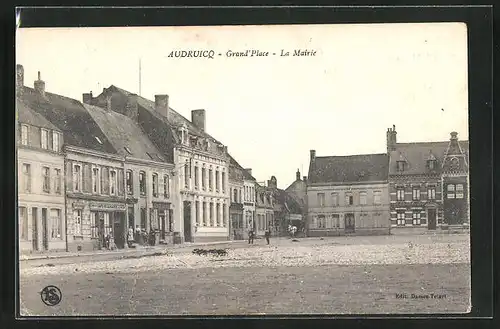 AK Audruicq, Grand Place, La Mairie