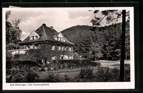 AK Bad Wildungen, Strassenansicht vom Café Reinhardshöhe