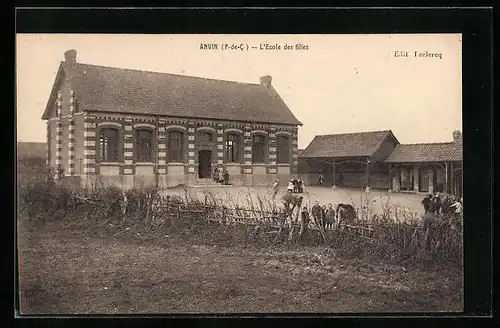 AK Anvin, L'Ecole des filles