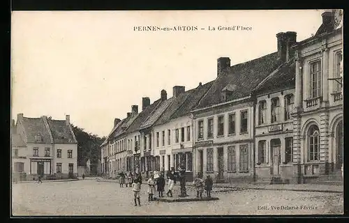AK Pernes-en-Artois, La Grand`Place