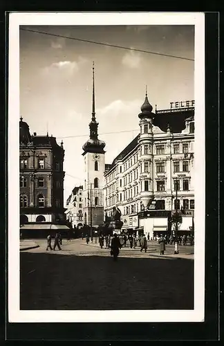 AK Brünn / Brno, Grosser Platz mit Blick zur St. Jakobskirche