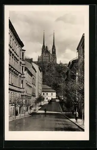 AK Brünn / Brno, Petrov z Anenské ulice, Blick zum Petersdom