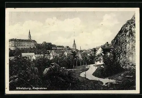 AK Nikolsburg N. D., Fernblick auf die Ortschaft