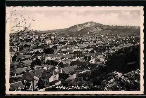 AK Nikolsburg N. D., Panorama vom Berg aus