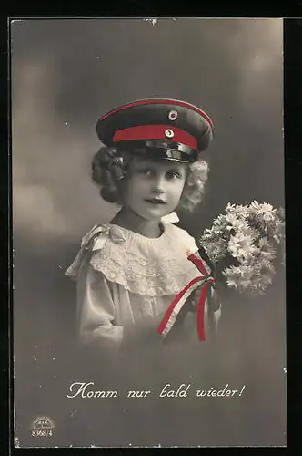 AK Kleine Soldatin mit Blumenstrauss