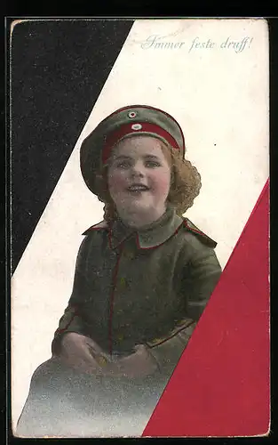 AK Kleines Mädchen in Uniform, Kinder Kriegspropaganda