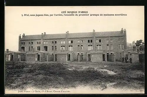 AK Arras / Armentières, Ensemble du premier groupe de maisons ouvrières