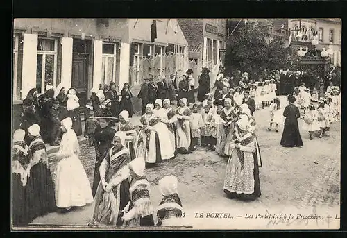 AK Boulogne-sur-Mer, Le Portel, Les Porteloises à la Procession