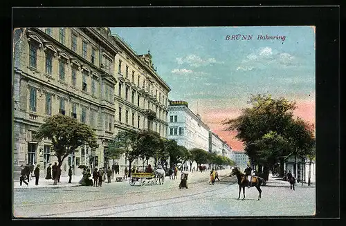 AK Brünn / Brno, Passanten und Kutschen am Bahnring