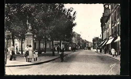 AK Noisy-le-Sec, La Place Jeanne d`Arc