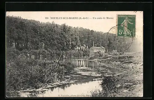 AK Neuilly-sur-Marne, Un coin de Marne