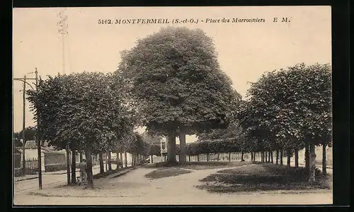 AK Montfermeil, Place des Marronniers