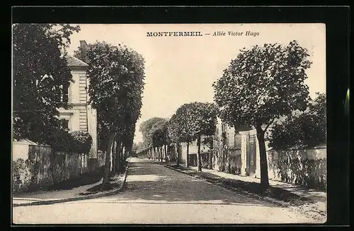 AK Montfermeil, Allée Victor Hugo