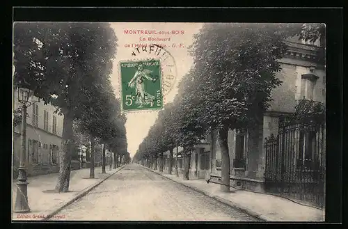 AK Montreuil-sous-Bois, Le Boulevard de l`Hôtel -de-Ville