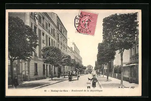 AK Noisy-Le-Sec, Boulevard de la République