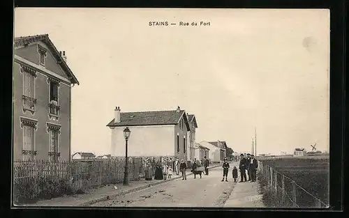 AK Stains, Rue du Fort