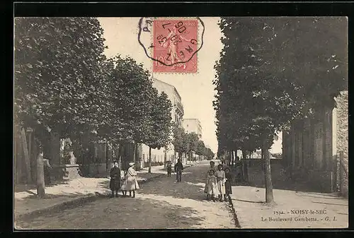 AK Noisy-le-Sec, Le Boulevard Gambetta