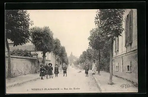 AK Neuilly-Plaisance, Rue des Ecoles