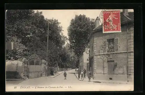 AK Epinay, L`Avenue du Chemin de Fer