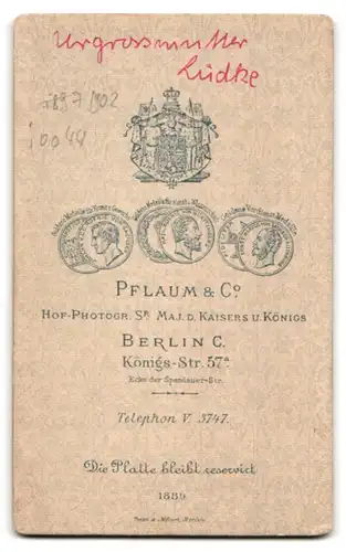 Fotografie Pflaum & Co., Berlin, Königs-Strasse 57, ältere Dame mit Haube