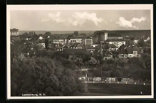 AK Lundenburg, Totalansicht mit Fernsicht