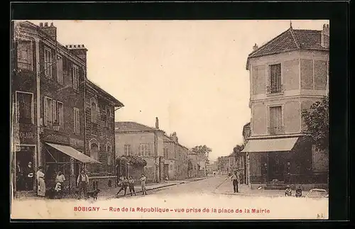 AK Bobigny, Rue de la République, vue prise de la place de la Mairie