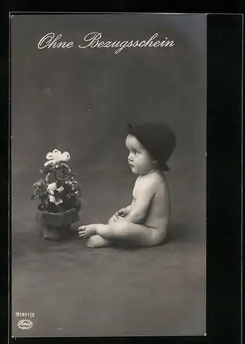 AK Baby mit traurigem Blick ohne Bezugsscheine