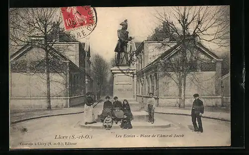 AK Livry, Les Ecoles, Place de l`Amiral Jacob