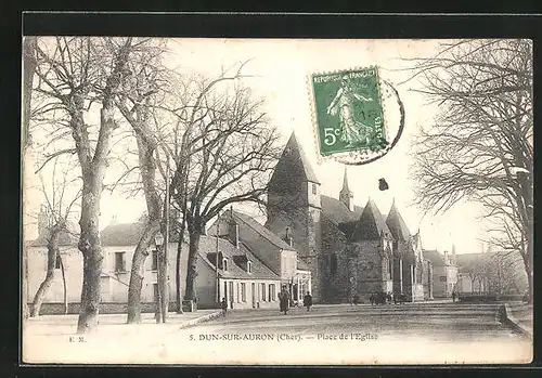 AK Dun-sur-Auron, Place de l`Èglise