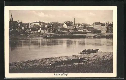AK Riesa (Elbe), Blick über den Fluss zur Stadt