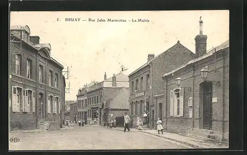 AK Bruay, Rue Jules Marmottan, la Mairie