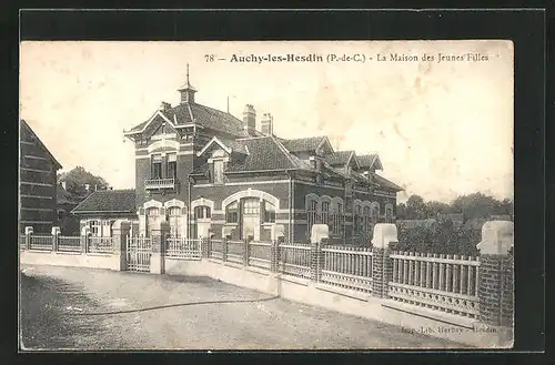 AK Auchy-les-Hesdin, La Maison des Jeunes Filles