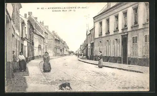 AK Avesnes-le-Comte, Grande Rue, Gens et Maisons