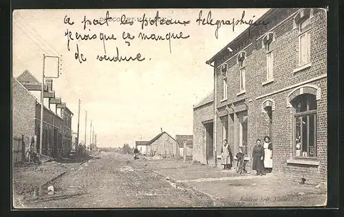 AK Drocourt, Vue dans une Rue