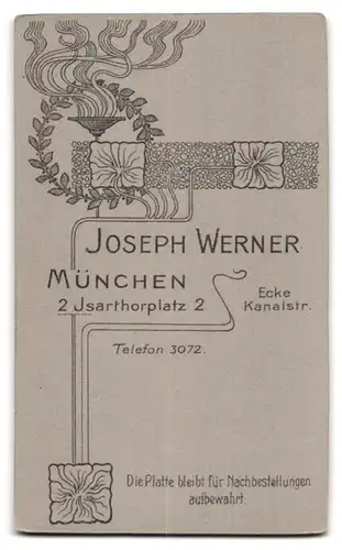 Fotografie Joseph Werner, München, Isarthorplatz 2, Junger Mann mit schönen Augen