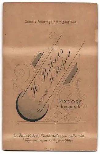 Fotografie H. Böbers, Berlin-Rixdorf, Bergstr. 9, Eleganter Herr mit Moustache