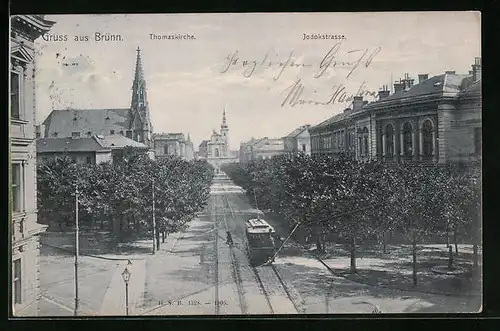 AK Brünn / Brno, Jodokstrasse mit Thomaskirche und Strassenbahn