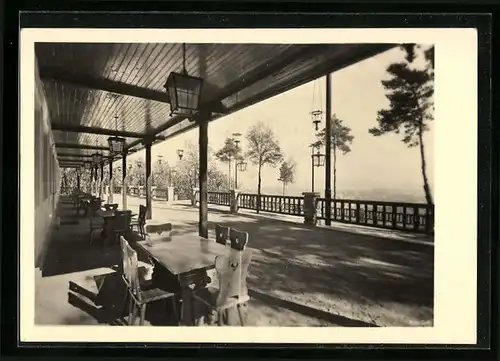 AK Brünn / Brno, Gasthof Neues Jägerhaus, Terrasse