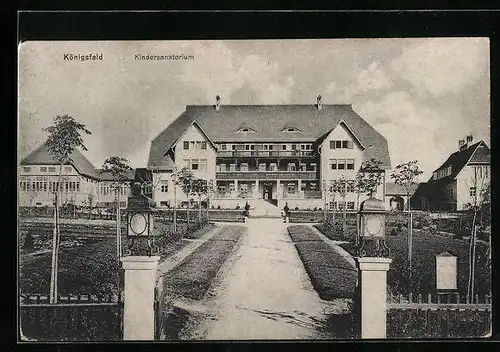 AK Königsfeld, Kindersanatorium mit Garten