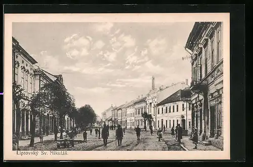 AK Liptovsky Sv. Mikulas, Ortspartie mit Passanten