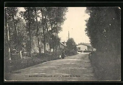 AK Balagny-sur-Thérain, Avenue de la Gare