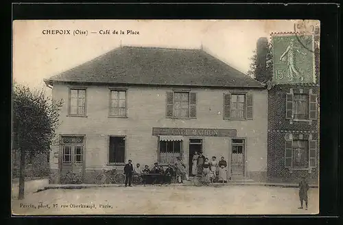 AK Chepoix, Cafe de la Place