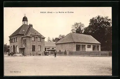 AK Rieux, La Mairie et Écoles