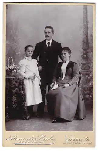 Fotografie Alexander Strube, Löbau, Ehepaar mit Tochter
