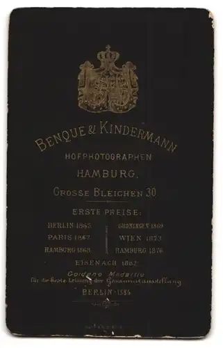 Fotografie Benque und Kindermann, Hamburg, Grosse Bleichen 30, Junge Dame mit Pferdebrosche