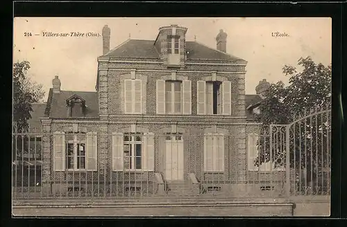 AK Villers-sur-Thère, L`École