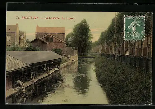 AK Beauvais, La Caserne, Le Lavoir