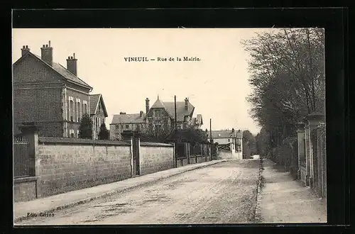 AK Vineuil, Rue de la Mairie