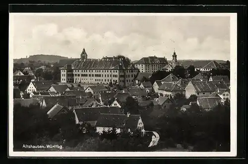 AK Altshausen /Württbg., Totalansicht mit Schloss